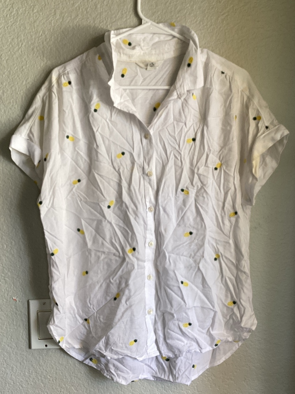 White Button-Up Shirt with Yellow Pinapple Embroidery